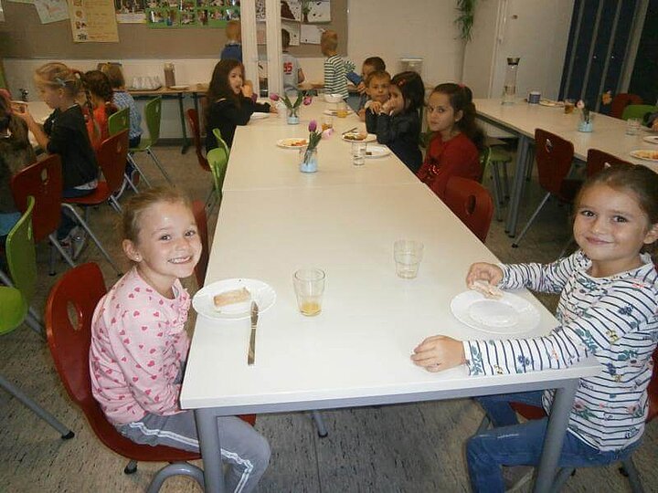 Gemeinsame „brotZeit“ für die neuen Erstklässler